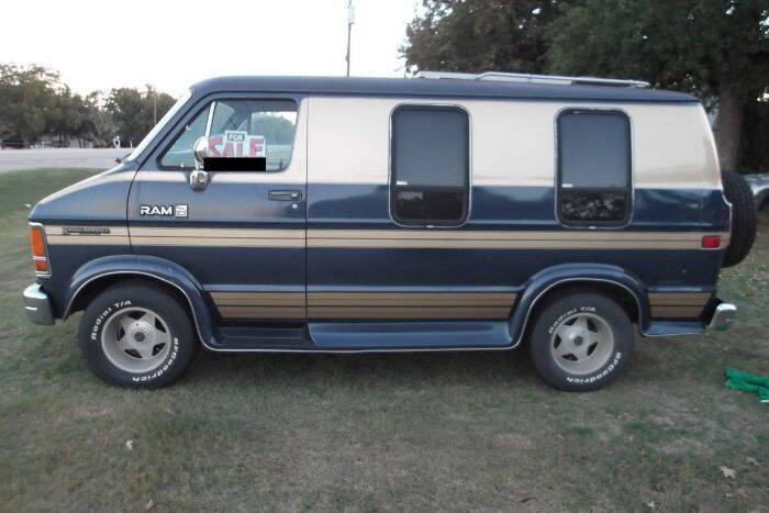 1989 Dodge Ram Van