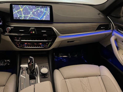 2022 BMW 5 Series 530i