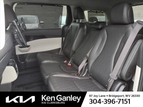 2022 Kia Carnival SX