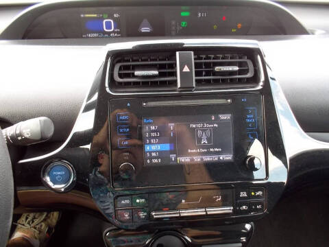 2019 Toyota Prius LE