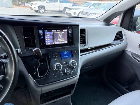 2017 Toyota Sienna