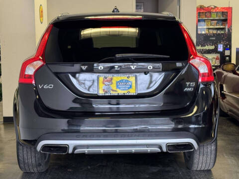 2018 Volvo V60 Cross Country T5 Premier