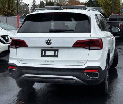 2024 Volkswagen Taos SE 4Motion