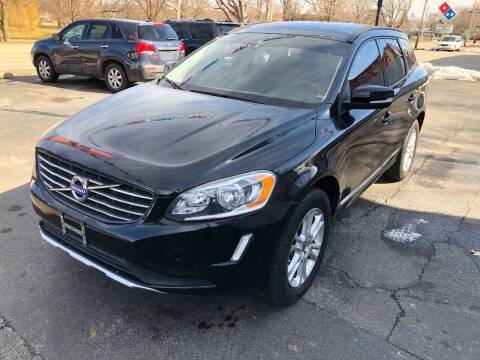 2015 Volvo XC60 for sale at Parkside Auto Sales & Service in Pekin IL