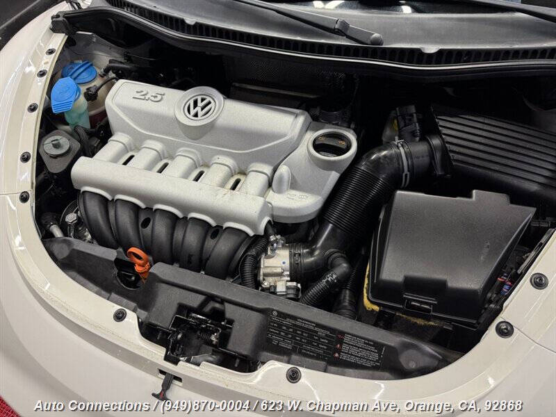 2010 Volkswagen New Beetle Convertible