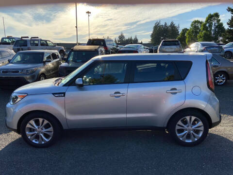 2015 Kia Soul +