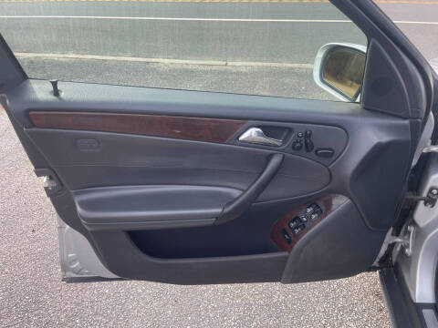 2004 Mercedes-Benz C-Class C 240 4MATIC