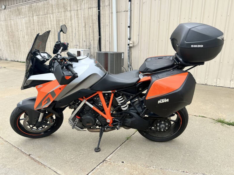 2017 KTM 1290 Super Duke GT