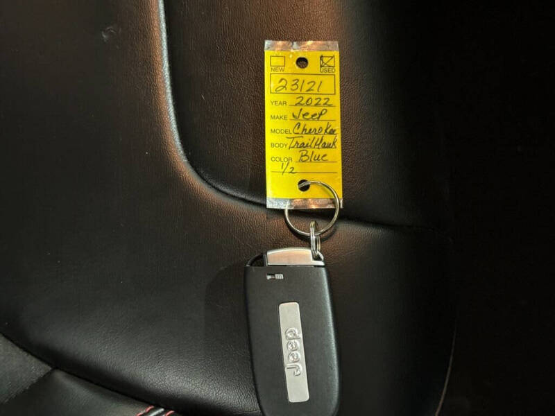 2022 Jeep Cherokee Trailhawk