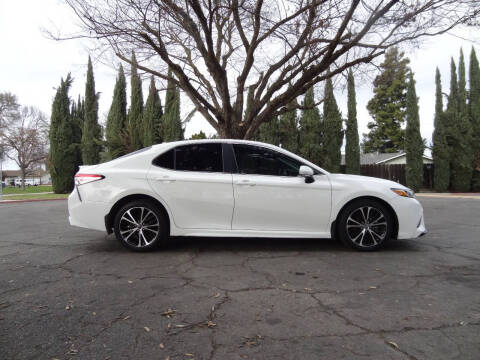 2019 Toyota Camry SE