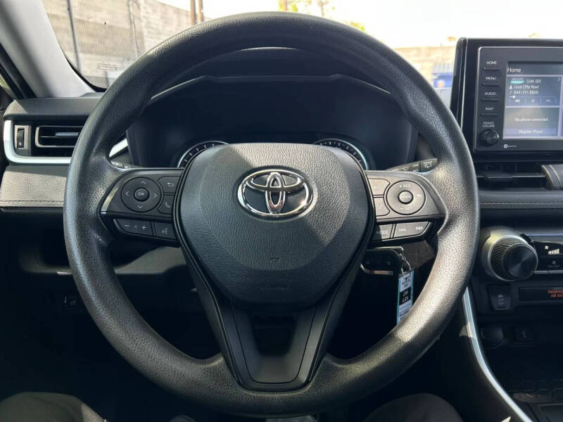 2022 Toyota RAV4 LE