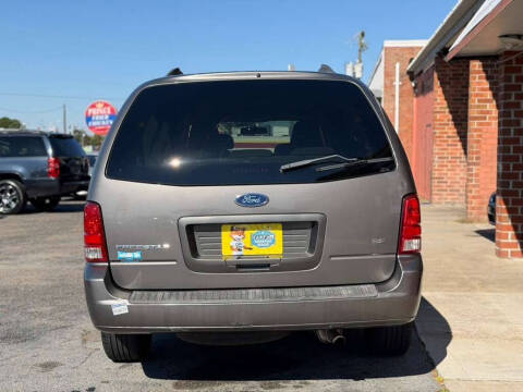 2006 Ford Freestar SE