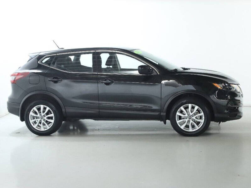 2022 Nissan Rogue Sport S