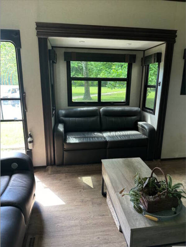 2020 Jayco North Point 383FKWS