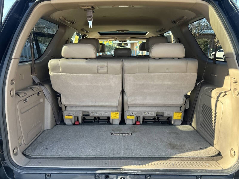 2003 Toyota Sequoia Limited