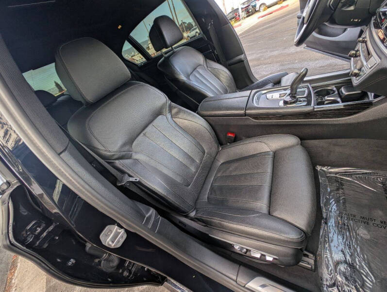 2017 BMW 7 Series 740i