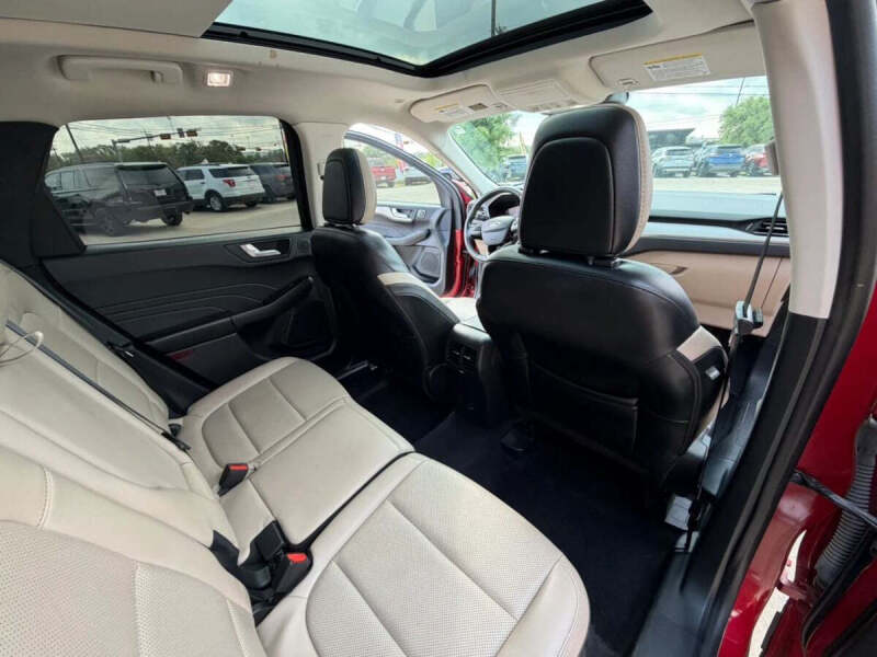 2021 Ford Escape SEL
