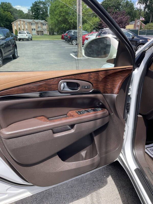 2017 Buick Enclave Leather