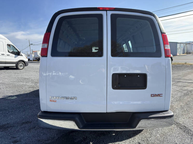 2023 GMC Savana 2500