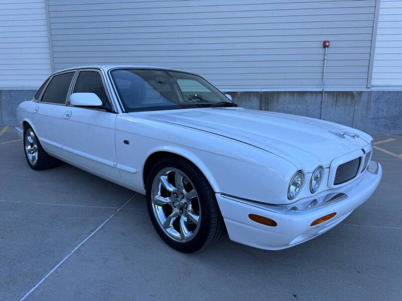 2002 Jaguar XJR