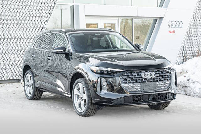 2025 Audi Q5 quattro Premium Plus TFSI