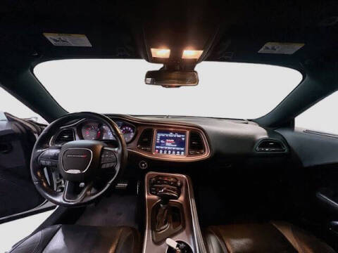 2018 Dodge Challenger SXT Plus