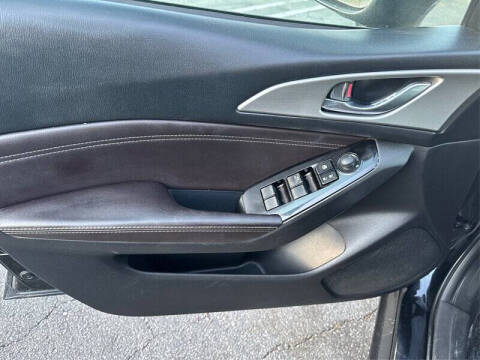 2017 Mazda MAZDA3 Touring