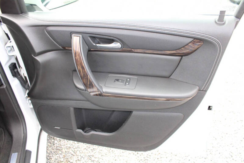 2016 GMC Acadia Denali