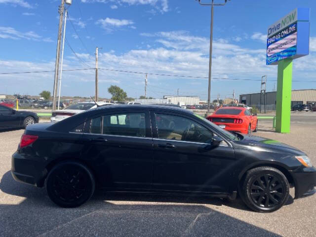 2013 Chrysler 200 LX