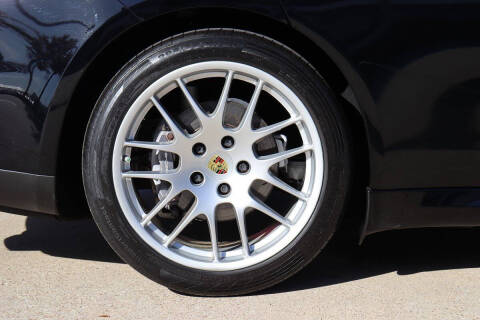 2016 Porsche Panamera Edition