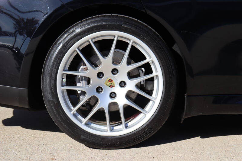 2016 Porsche Panamera Edition