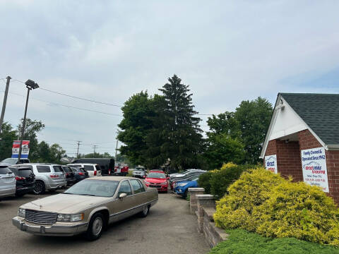 1993 Cadillac Fleetwood for sale at Direct Sales & Leasing in Youngstown OH