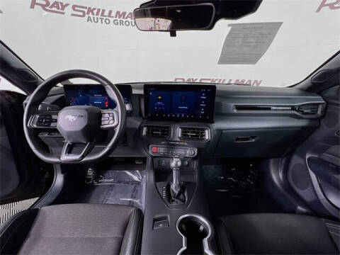 2024 Ford Mustang EcoBoost