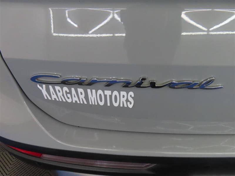 2022 Kia Carnival SX