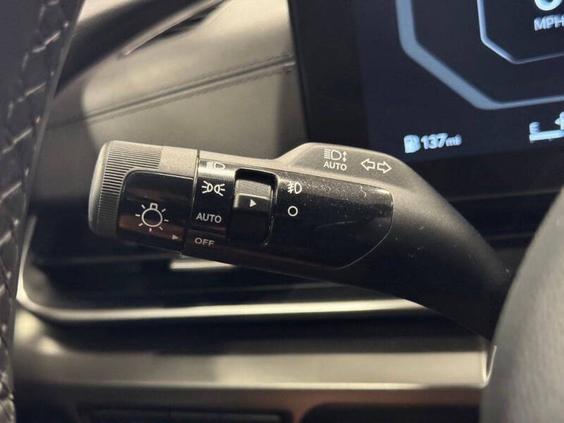 2025 Kia Carnival SX
