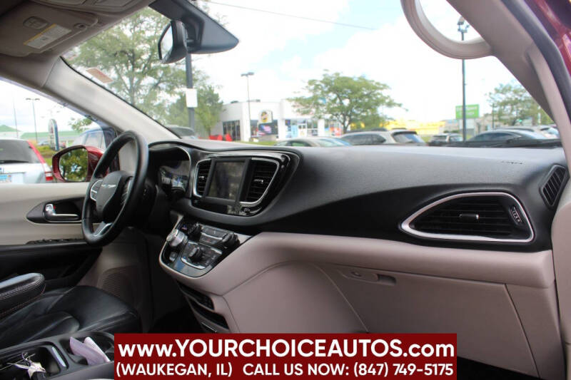 2020 Chrysler Pacifica Touring L