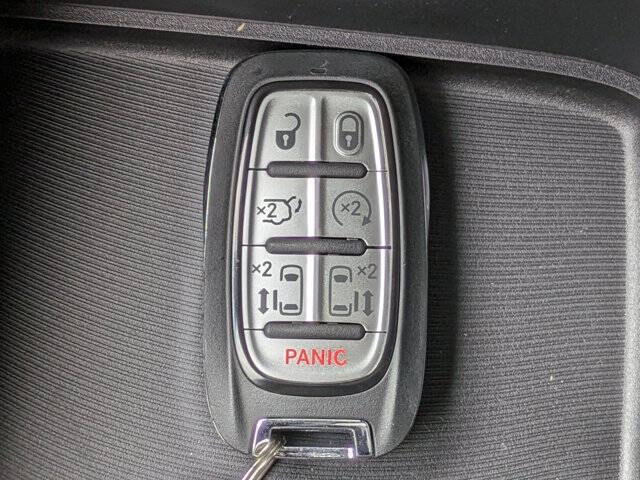 2026 Chrysler Voyager LX