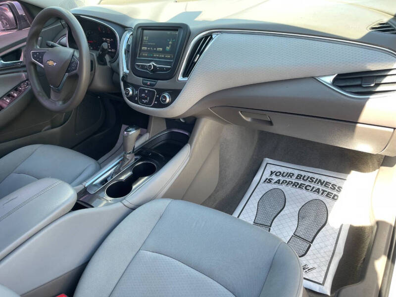 2017 Chevrolet Malibu LT