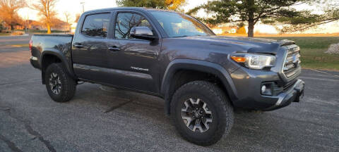 2017 Toyota Tacoma for sale at Tremont Car Connection Inc. in Tremont IL