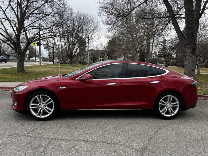 2014 Tesla Model S 85