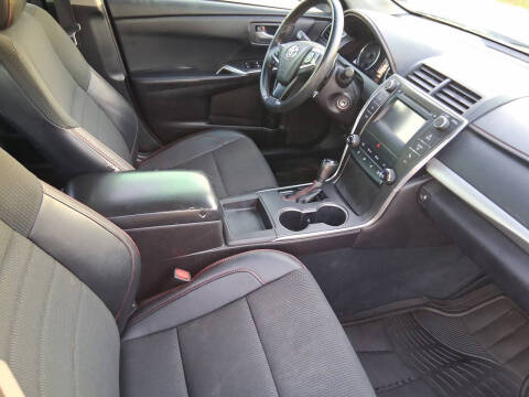 2017 Toyota Camry SE