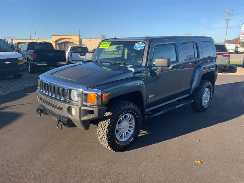 Used 2006 Hummer H3 Base with VIN 5GTDN136668241427 for sale in Traverse City, MI