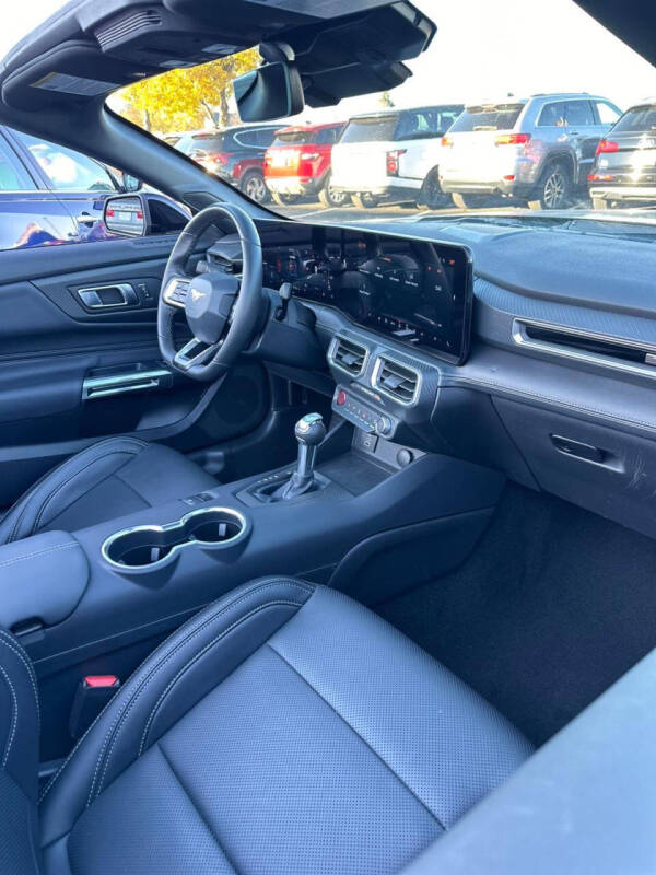 2025 Ford Mustang EcoBoost Premium