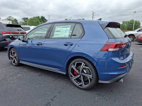 2025 Volkswagen Golf GTI SE