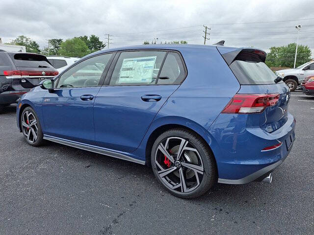2025 Volkswagen Golf GTI SE