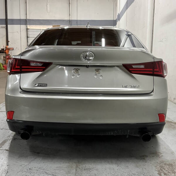 2015 Lexus IS 250 Crafted Line