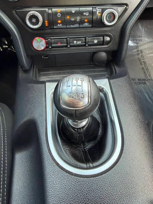 2019 Ford Mustang