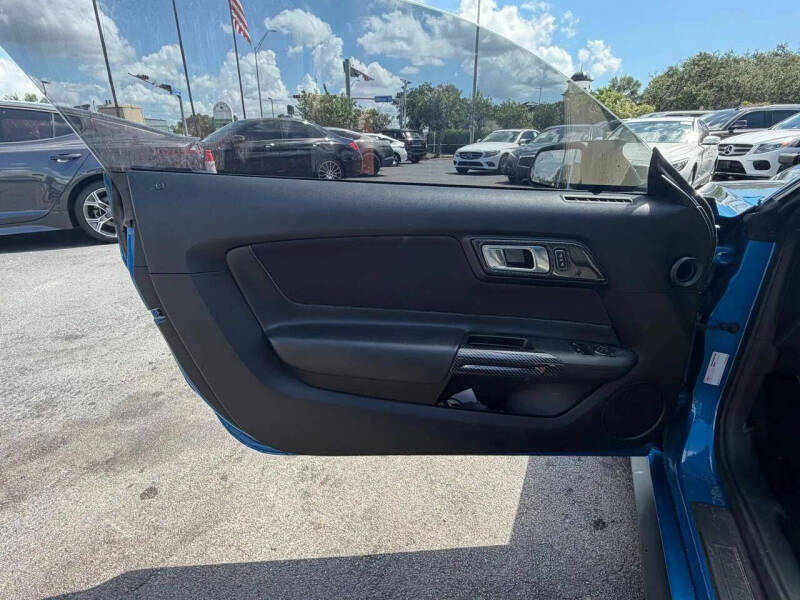 2021 Ford Mustang