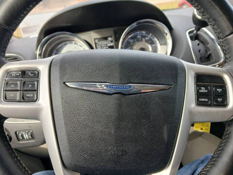 2015 Chrysler Town and Country Touring