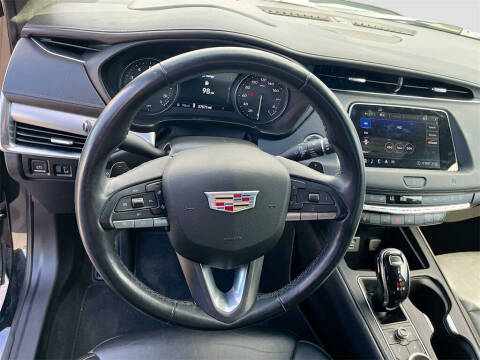 2020 Cadillac XT4 Premium Luxury